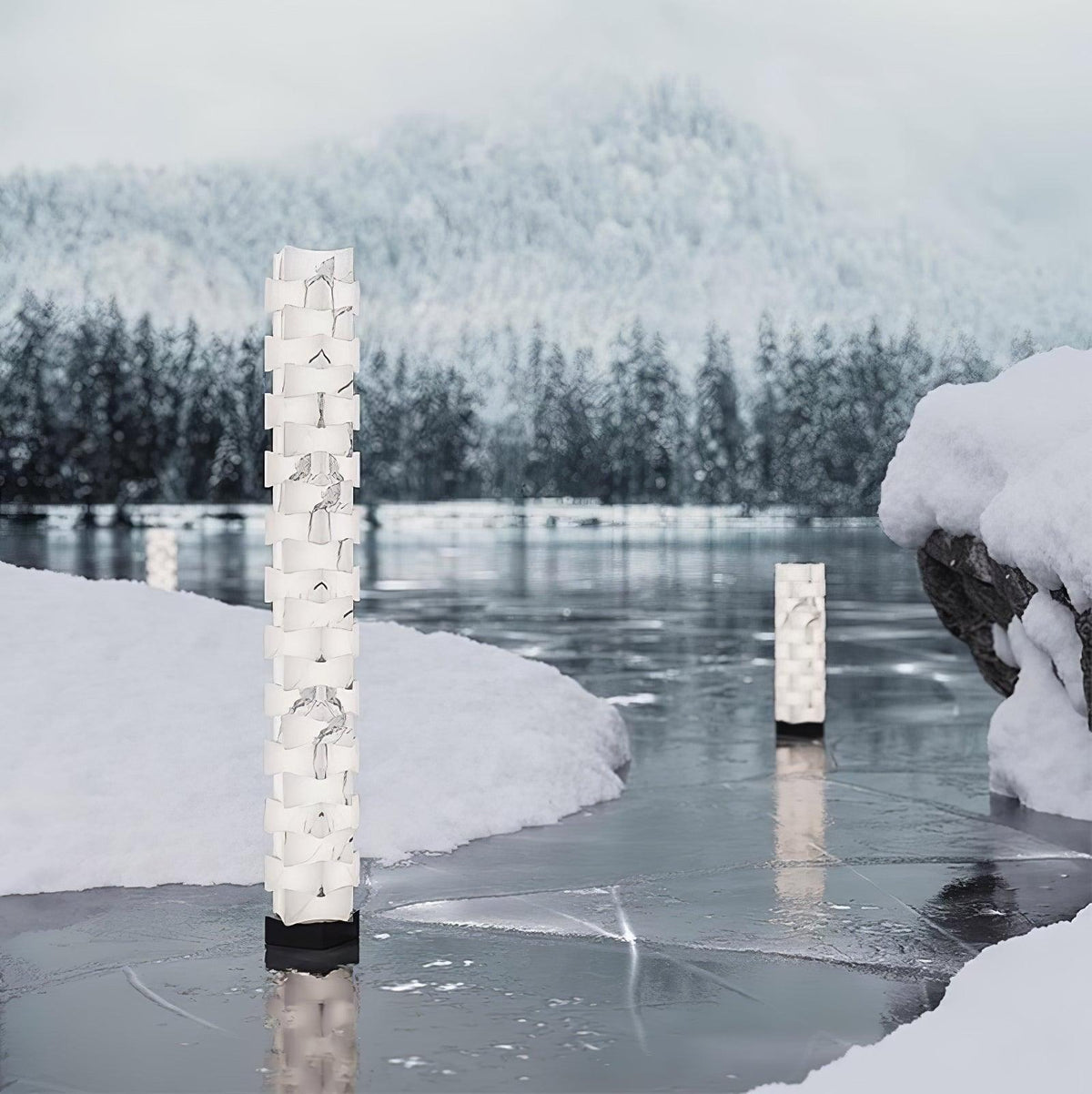 Tessellum Black Alabaster LED Floor Lamp