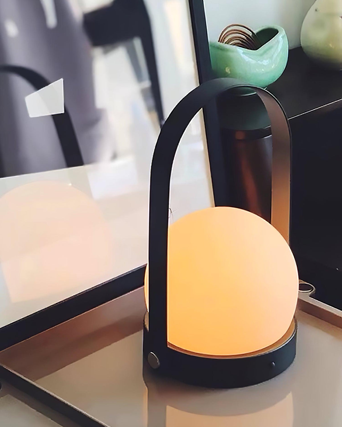 Carrie Built-in Battery Table Lamp Table lamp