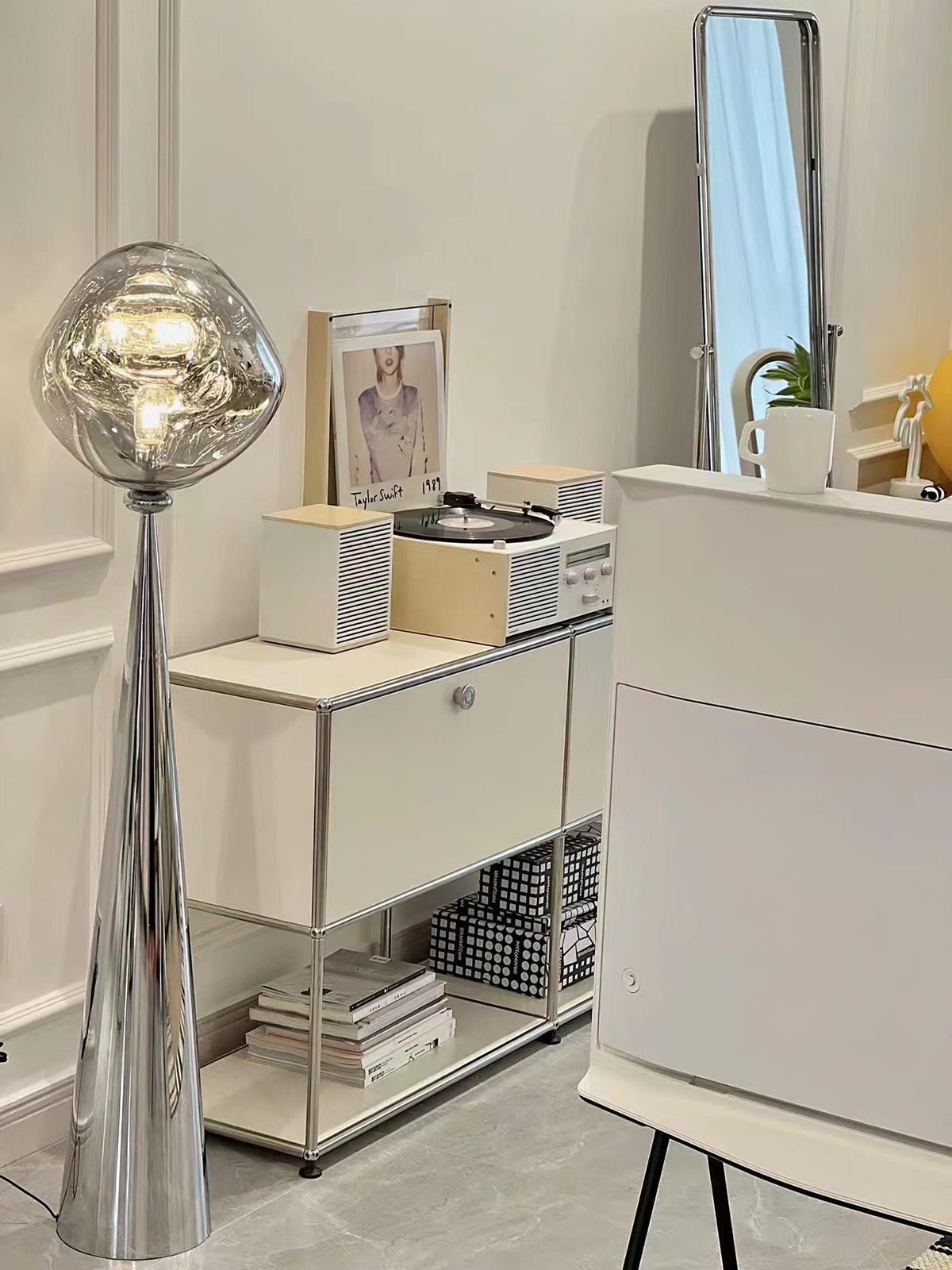 Chromafuse Reflective Floor Lamp