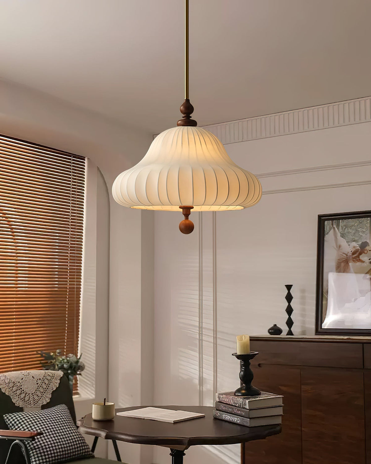 Isabella Bloom Pendant Light ∅ 19.7″ x H 17.7″ / Gold & White Pendant light