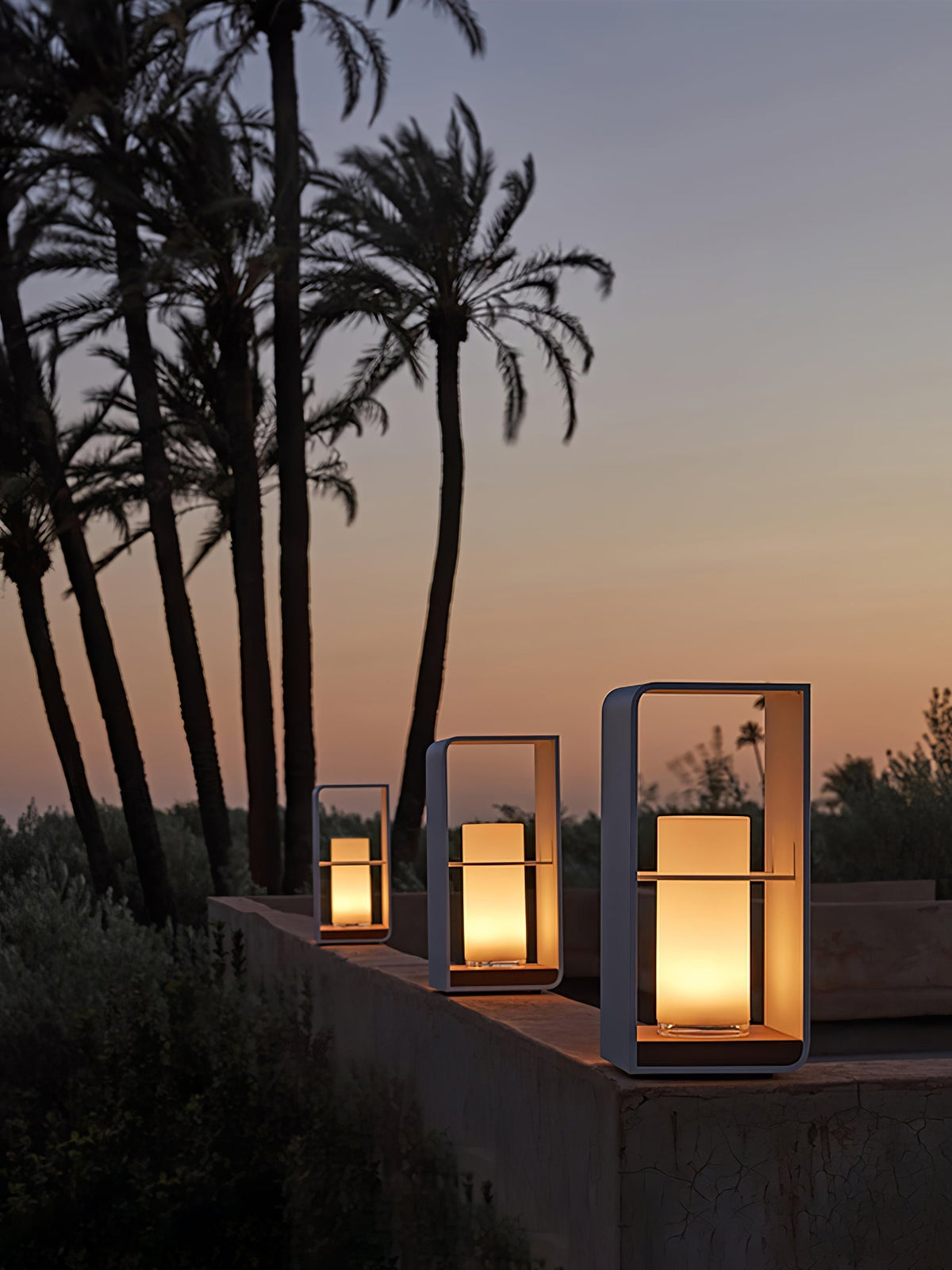 Dayharvest Black Solar Garden Lantern