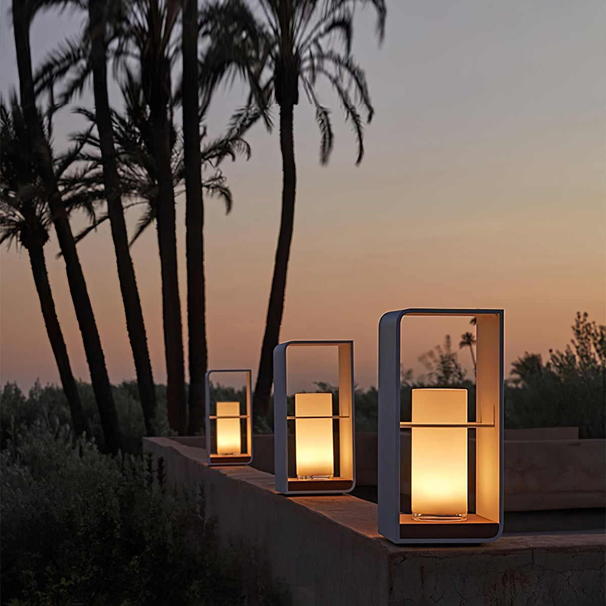 Dayharvest Black Solar Garden Lantern