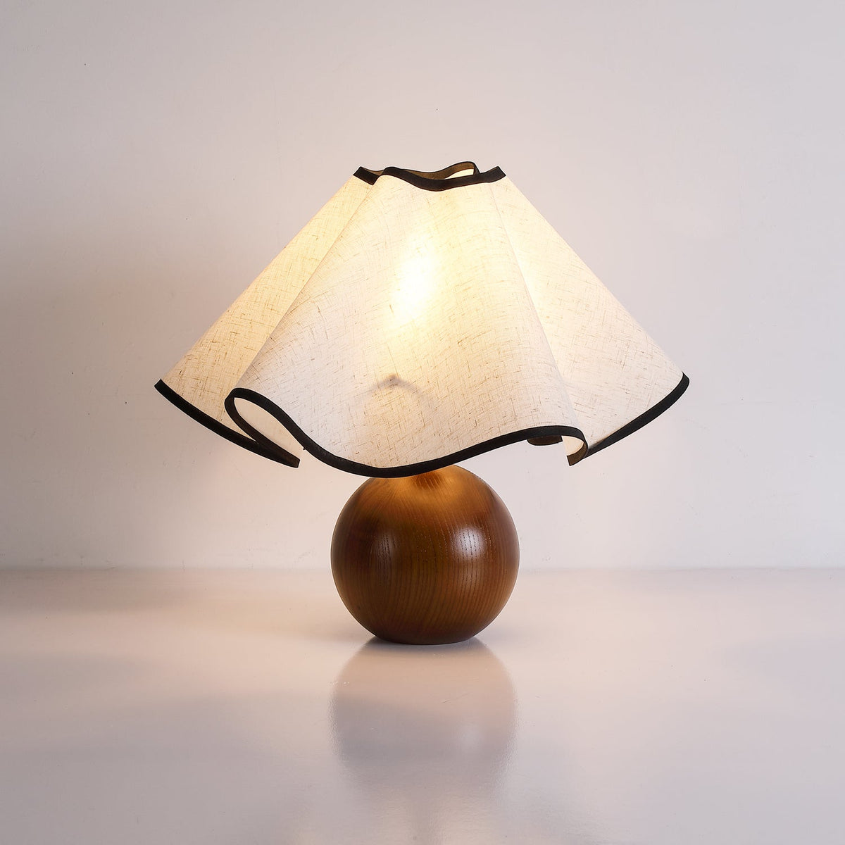 Wavecrest Table Lamp ∅ 15″ x H 12.6″ / Walnut Color & Linen color / US Plug Table lamp