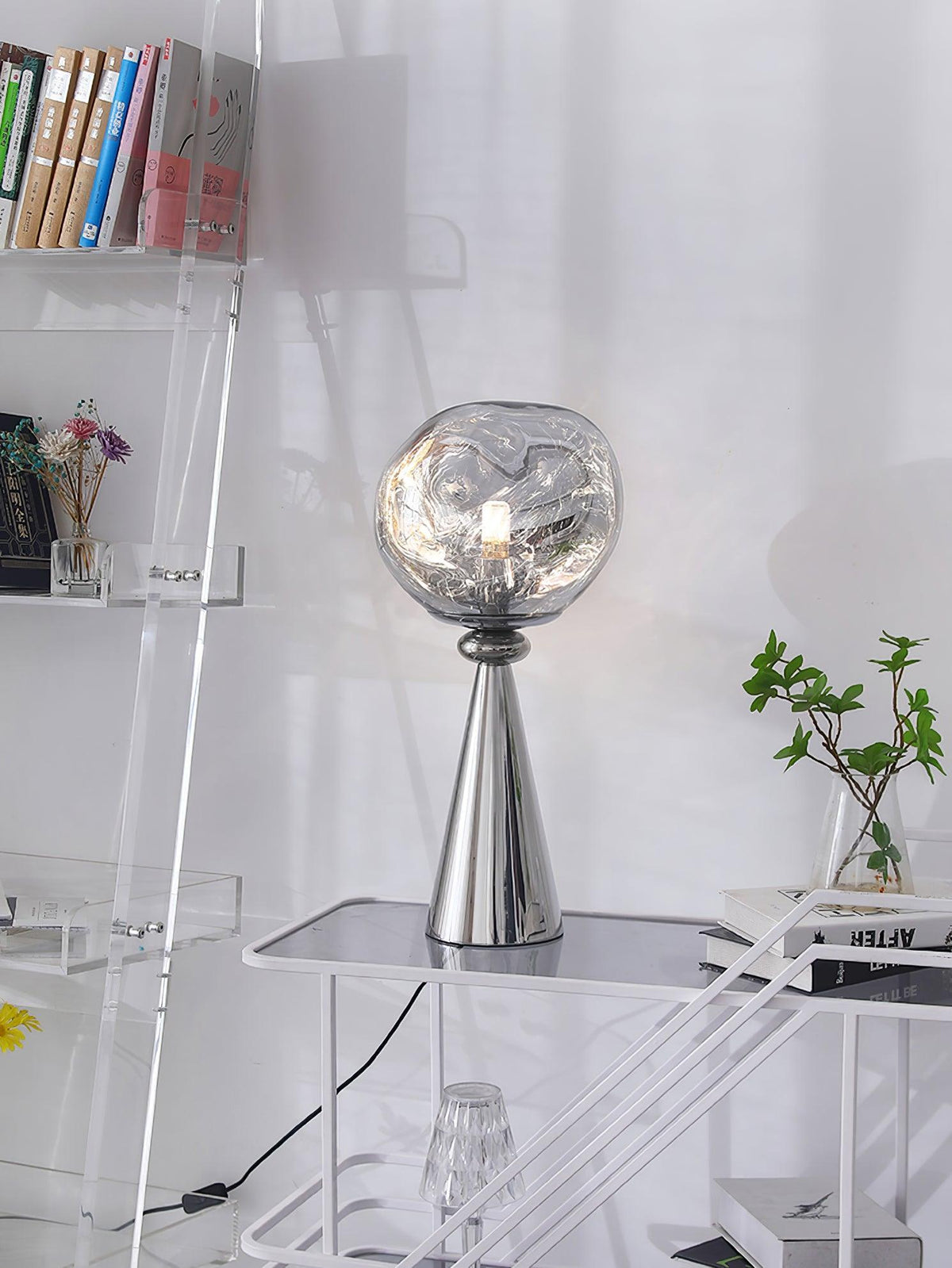 Mirrormelt Sculptural Table Lamp
