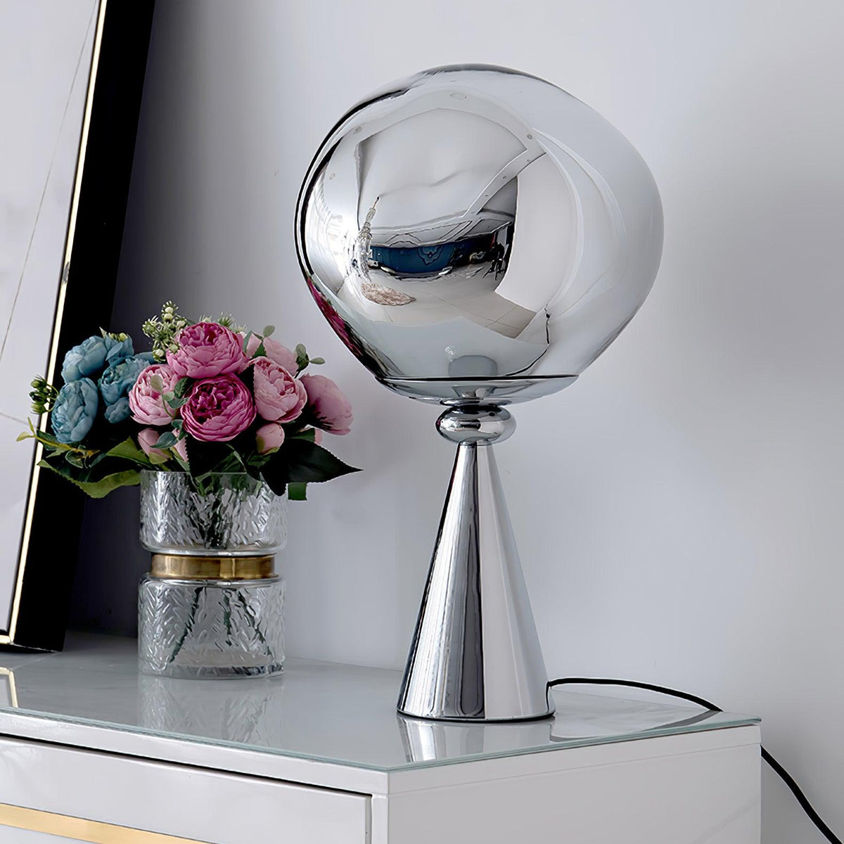 Mirrormelt Sculptural Table Lamp