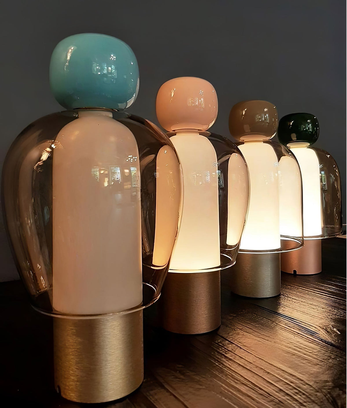 Mirthglass Multi-Color Rechargeable Table Lamp