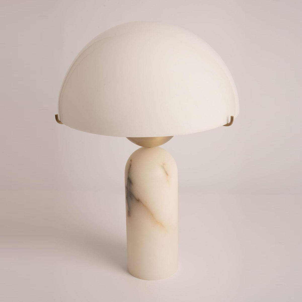 Nacreon White Gold Alabaster Table Lamp
