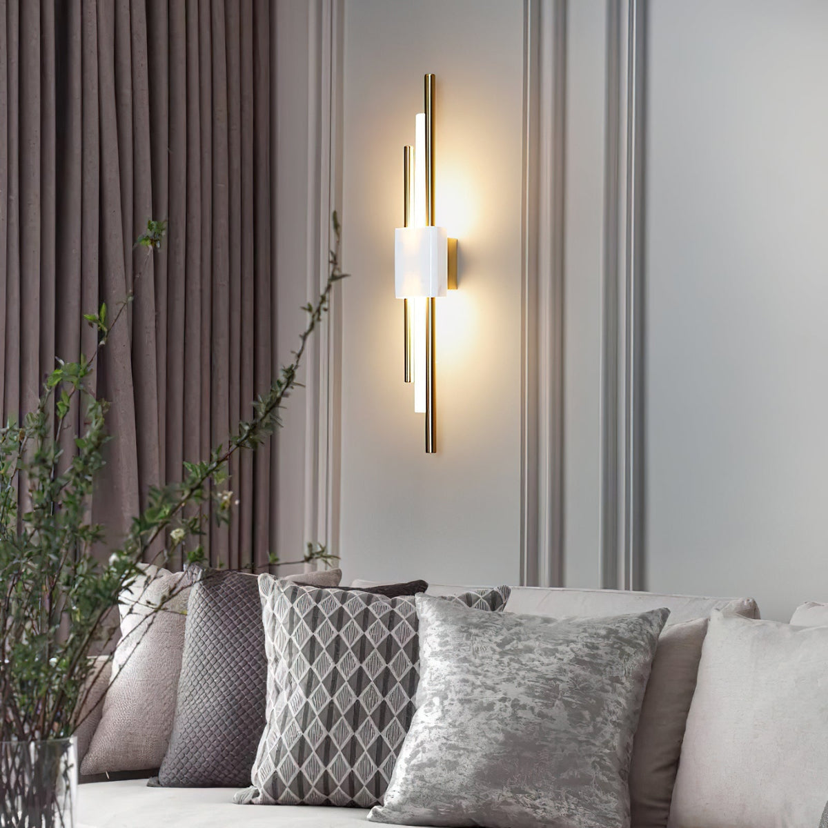Offseta Gold Marble LED Wall Light