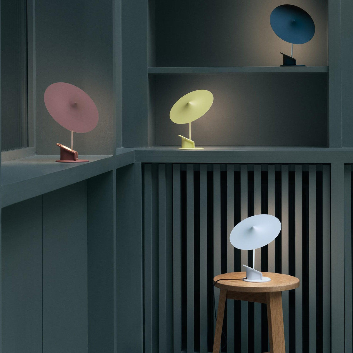 Pintra Adjustable Color LED Table Lamp