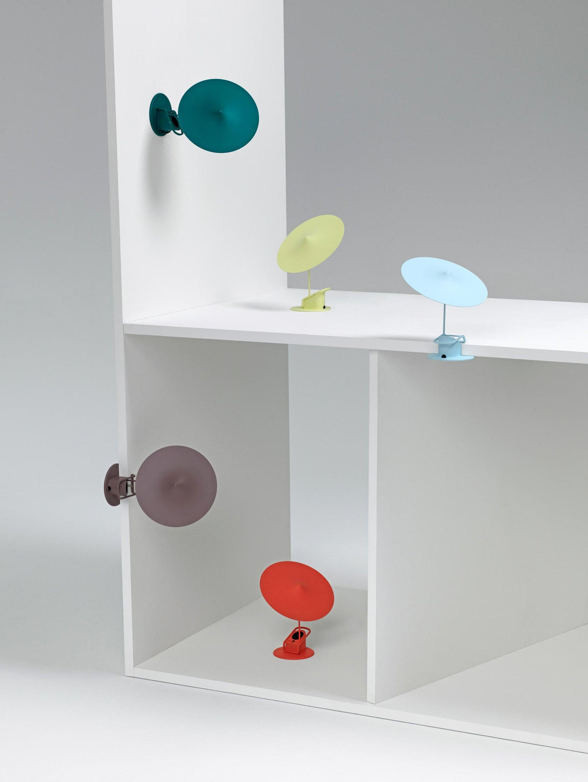 Pintra Adjustable Color LED Table Lamp