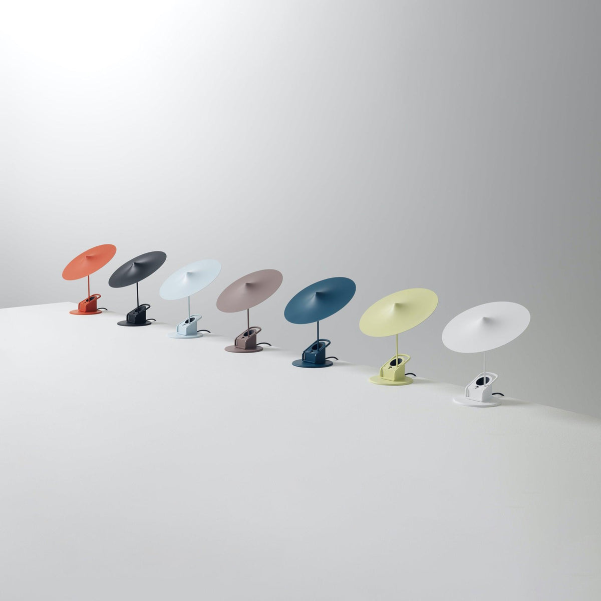 Pintra Adjustable Color LED Table Lamp