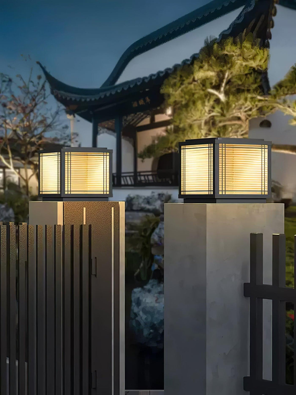 Quoin Black Clear Solar Outdoor Post Light