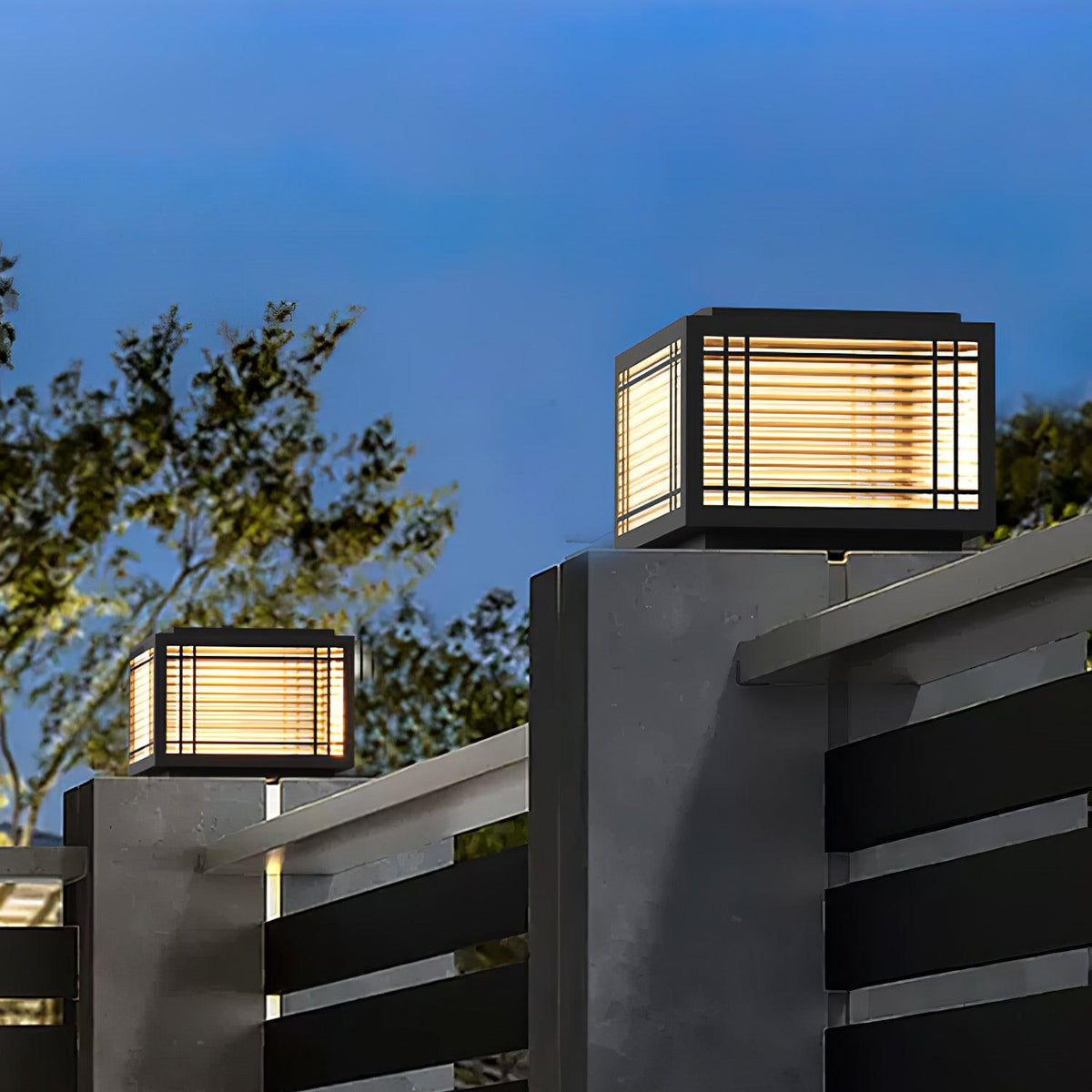 Quoin Black Clear Solar Outdoor Post Light