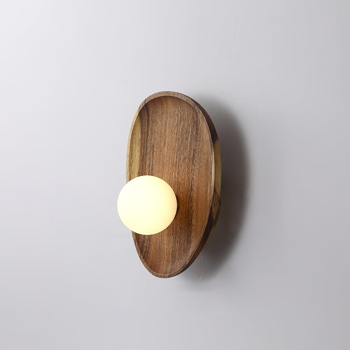 Eivor Wall Lamp ∅ 7.8″ x H 10.2″ / Dia 20cm x H 26cm / Walnut & White / Warm Light Wall lamp
